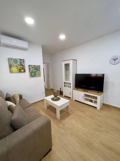 Rockside Residences Suites La Linea La Línea de la Concepción Eksteriør bilde